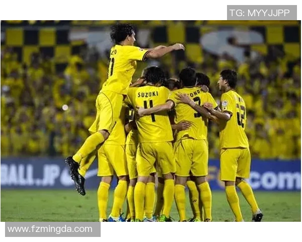 柏太阳神与鸟细砂岩的精彩对决分析与赛季前景展望 柏太阳神与鸟细砂岩的精彩对决分析与赛季前景展望