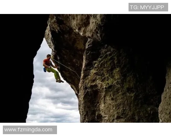 周敏独家分享极限运动心得与技巧助你突破自我极限挑战极限运动的乐趣与安全性