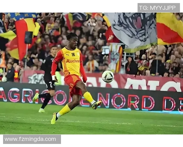 杭州足球队心理素质引发热议球迷对球队表现的期待与失望交织