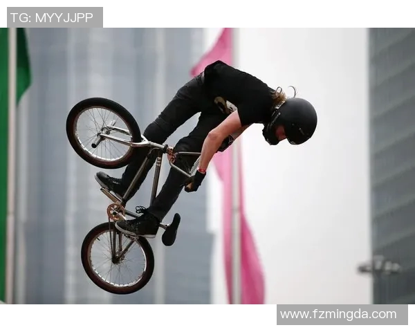 西安极限运动队在世界街舞大赛中以52分稳居积分榜首位